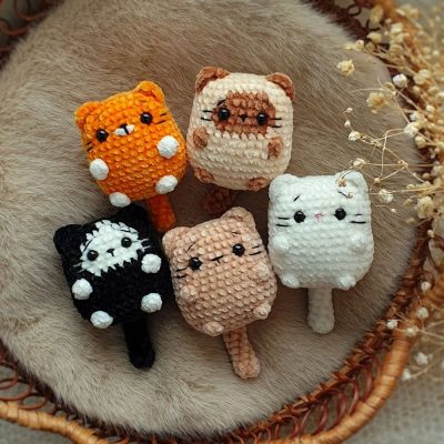 7 Chunky Cats Crochet Pattern